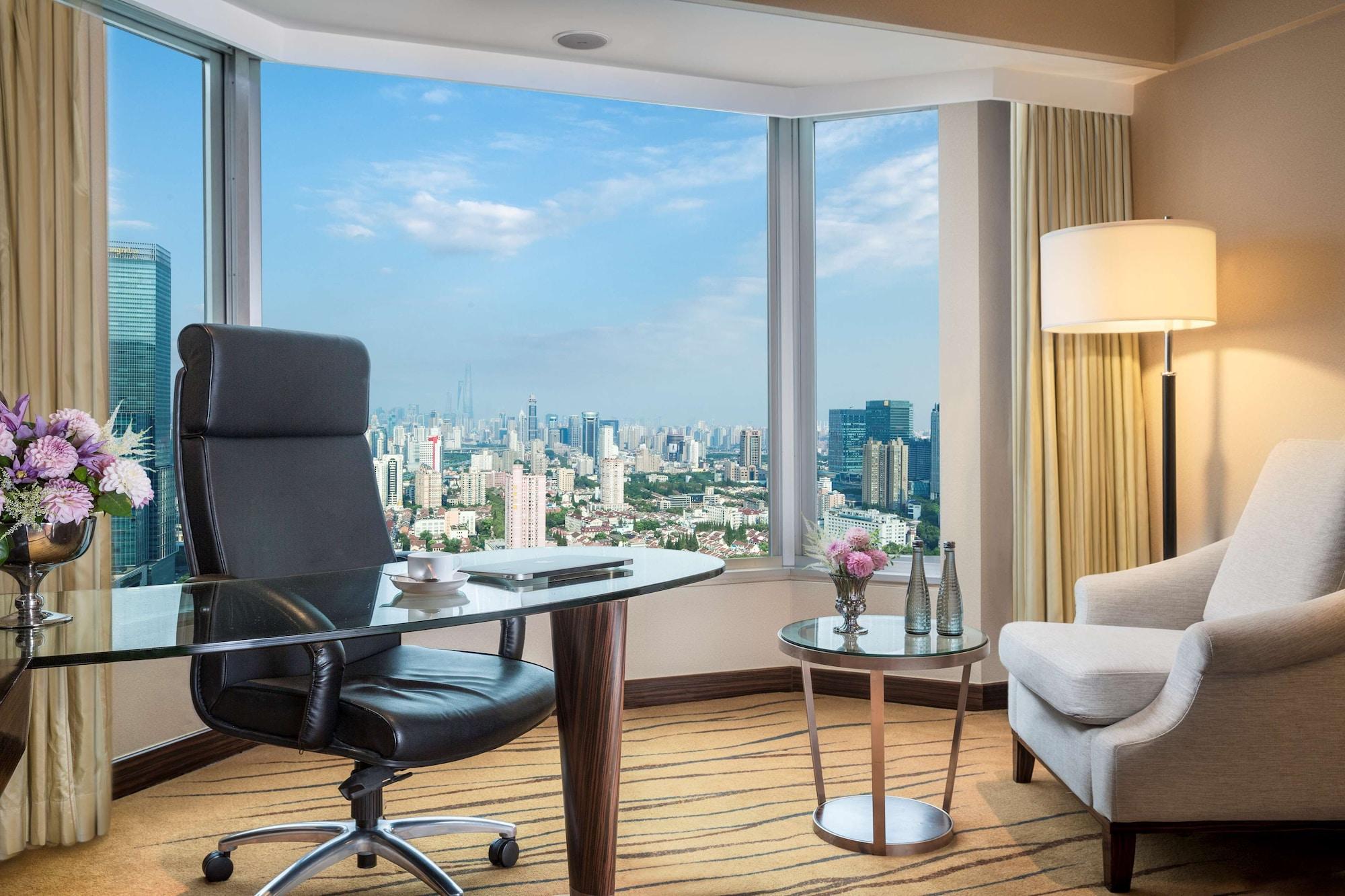 The Kunlun Jing An 5*